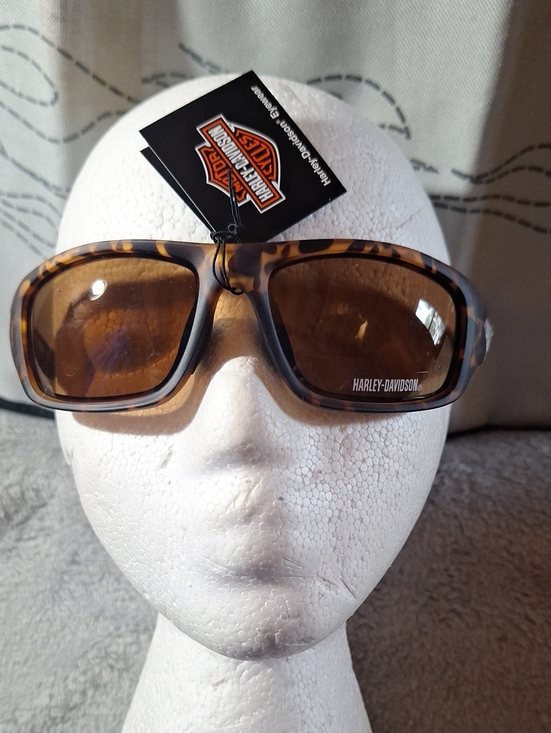 Harley-Davidson Accessories - NWT Harley-Davidson Women’s Tortoiseshell Sunglasses - Brown Lenses